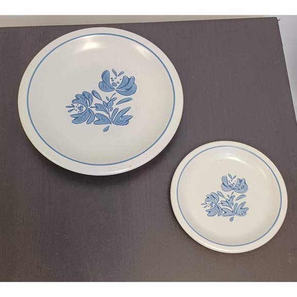 Pfaltzgraff Yorktowne Stoneware Dinner Plate & Salad Plate - Picture 5 of 5